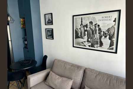 Apartamento à venda com 27m², 1 quarto e sem vaga Apartamento à venda com 27m², 1 quarto e sem vagaSala