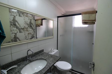 Apartamento à venda com 64m², 2 quartos e 1 vaga Apartamento à venda com 64m², 2 quartos e 1 vagaBanheiro Social