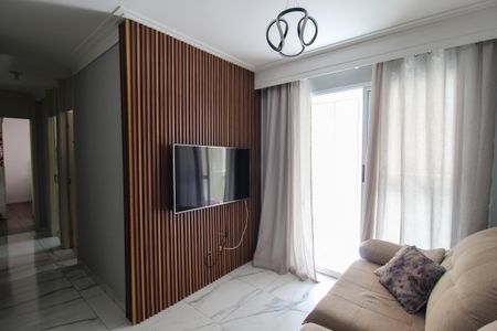 Sala de apartamento para alugar com 2 quartos, 64m² em Vila Nova Alba, São Paulo