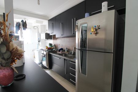 Cozinha de apartamento para alugar com 2 quartos, 64m² em Vila Nova Alba, São Paulo