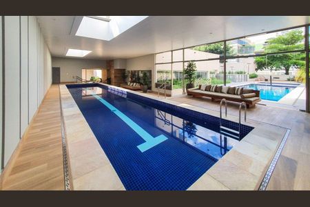 Apartamento à venda com 255m², 4 quartos e 4 vagas