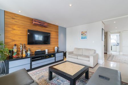 Sala de TV de apartamento à venda com 3 quartos, 268m² em Chácara Itaim, São Paulo