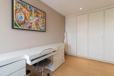 Apartamento à venda com 268m², 3 quartos e 3 vagas Apartamento à venda com 268m², 3 quartos e 3 vagasSuíte 2