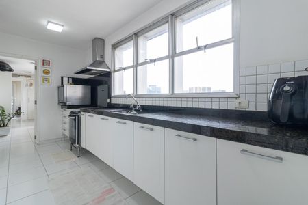 Apartamento à venda com 268m², 3 quartos e 3 vagas Apartamento à venda com 268m², 3 quartos e 3 vagasCozinha