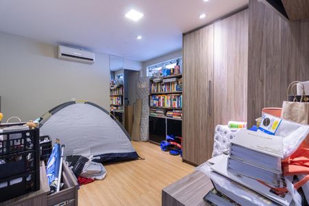 Apartamento à venda com 268m², 3 quartos e 3 vagas Apartamento à venda com 268m², 3 quartos e 3 vagasSuíte 4