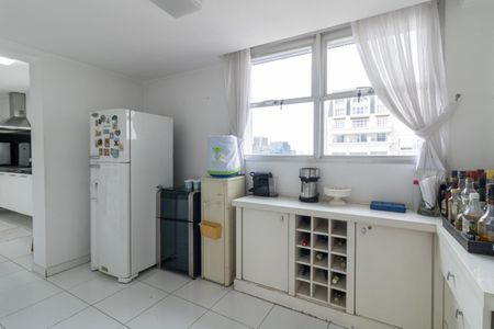 Apartamento à venda com 268m², 3 quartos e 3 vagas Apartamento à venda com 268m², 3 quartos e 3 vagasCozinha