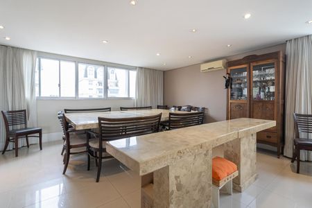 Apartamento à venda com 268m², 3 quartos e 3 vagas Apartamento à venda com 268m², 3 quartos e 3 vagasSala de Jantar