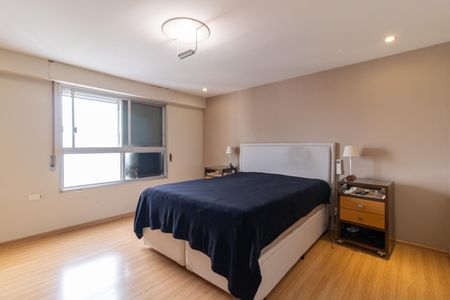 Apartamento à venda com 268m², 3 quartos e 3 vagas Apartamento à venda com 268m², 3 quartos e 3 vagas Suíte 1