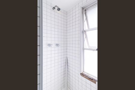 Apartamento à venda com 268m², 3 quartos e 3 vagas Apartamento à venda com 268m², 3 quartos e 3 vagasBanheiro da Suíte 2