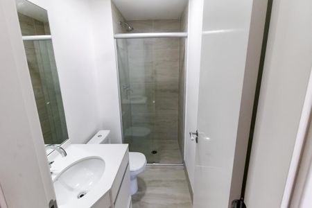 Apartamento à venda com 67m², 2 quartos e 2 vagas Apartamento à venda com 67m², 2 quartos e 2 vagasBanheiro social