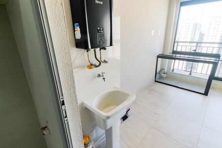 Apartamento à venda com 67m², 2 quartos e 2 vagas Apartamento à venda com 67m², 2 quartos e 2 vagasDetalhe da area de serviço
