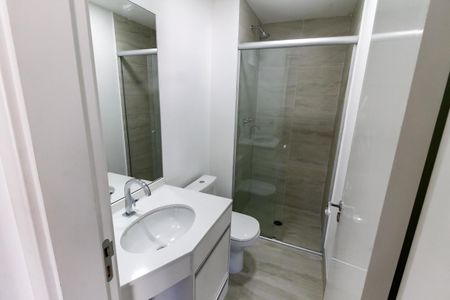Apartamento à venda com 67m², 2 quartos e 2 vagas Apartamento à venda com 67m², 2 quartos e 2 vagasBanheiro social