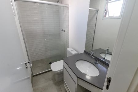 Apartamento à venda com 67m², 2 quartos e 2 vagas Apartamento à venda com 67m², 2 quartos e 2 vagasBanheiro da Suíte