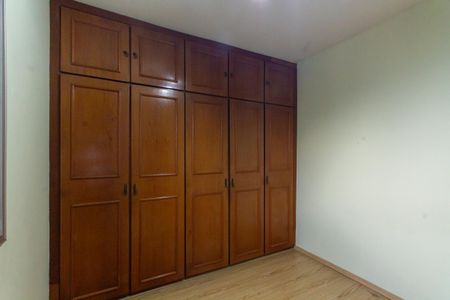 Apartamento à venda com 106m², 3 quartos e 1 vagaQuarto 2