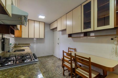 Apartamento à venda com 106m², 3 quartos e 1 vagaCozinha 