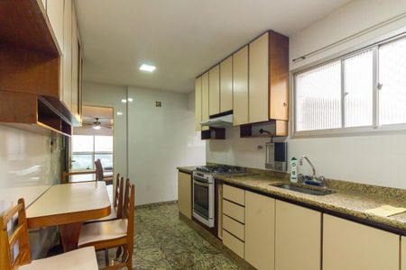 Apartamento à venda com 106m², 3 quartos e 1 vagaCozinha 