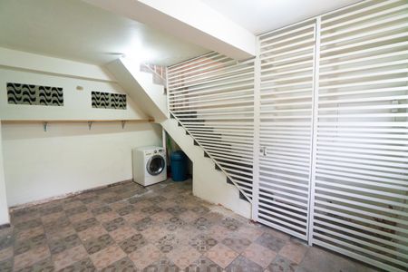 Casa para alugar com 70m², 1 quarto e 1 vaga Casa para alugar com 70m², 1 quarto e 1 vagaGaragem