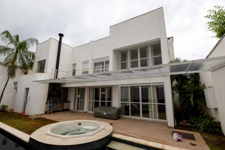 Casa de condomínio à venda com 501m², 4 quartos e 2 vagasQuintal 