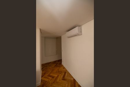 Casa de condomínio à venda com 501m², 4 quartos e 2 vagasSuíte master