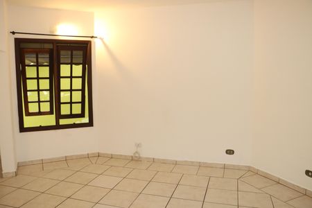Sala 1 de casa para alugar com 2 quartos, 130m² em Vila Monte Serrat, Cotia
