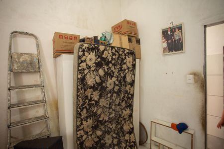 Quarto de casa à venda com 2 quartos, 250m² em Parque São Domingos, São Paulo