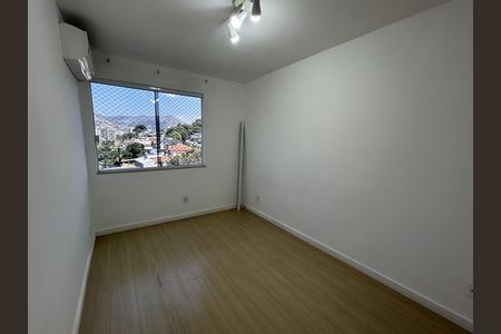 Apartamento para alugar com 65m², 2 quartos e 1 vagaSuíte