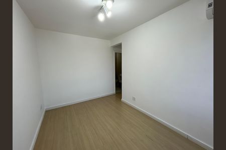 Apartamento para alugar com 65m², 2 quartos e 1 vagaSuíte