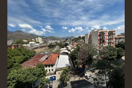 Apartamento para alugar com 65m², 2 quartos e 1 vagaVista do Quarto