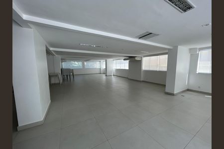 Apartamento para alugar com 65m², 2 quartos e 1 vagaÁrea comum - Salão de festas