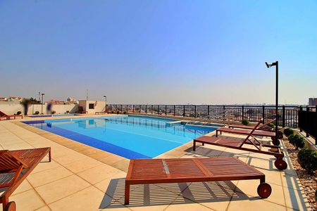 Apartamento à venda com 65m², 3 quartos e 1 vaga Apartamento à venda com 65m², 3 quartos e 1 vagaPiscina