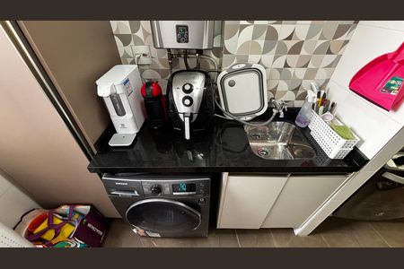 Apartamento à venda com 65m², 3 quartos e 1 vaga Apartamento à venda com 65m², 3 quartos e 1 vagaÁrea de Serviço