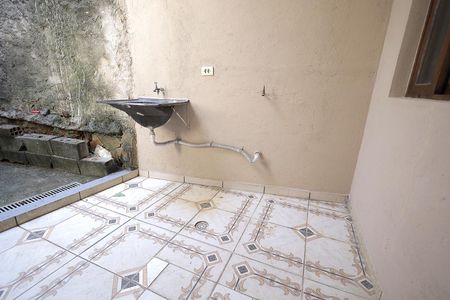 Casa para alugar com 100m², 2 quartos e 2 vagas Casa para alugar com 100m², 2 quartos e 2 vagasÁrea de Serviço
