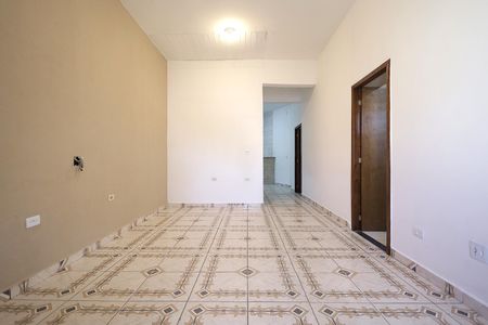 Casa para alugar com 100m², 2 quartos e 2 vagas Casa para alugar com 100m², 2 quartos e 2 vagasSala