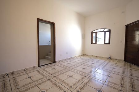 Casa para alugar com 100m², 2 quartos e 2 vagas Casa para alugar com 100m², 2 quartos e 2 vagasSala
