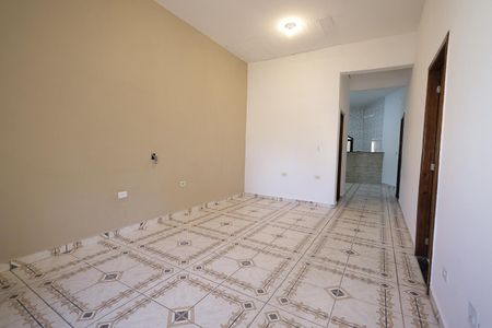 Casa para alugar com 100m², 2 quartos e 2 vagas Casa para alugar com 100m², 2 quartos e 2 vagasSala