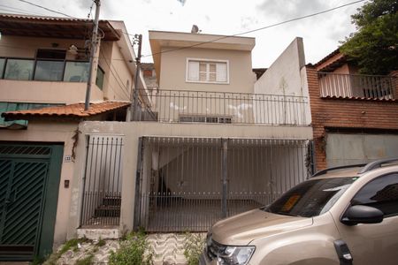 Casa para alugar com 91m², 2 quartos e 2 vagas Casa para alugar com 91m², 2 quartos e 2 vagasFACHADA