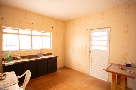 Casa para alugar com 91m², 2 quartos e 2 vagas Casa para alugar com 91m², 2 quartos e 2 vagasCOZINHA