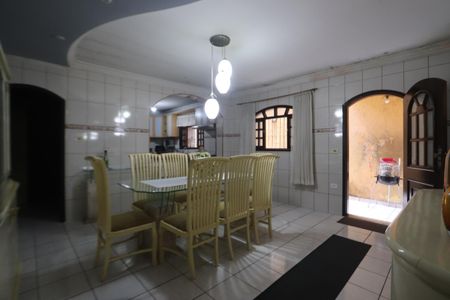 Casa à venda com 268m², 4 quartos e 2 vagasCopa