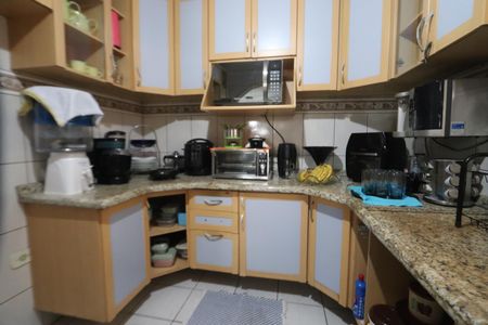 Casa à venda com 268m², 4 quartos e 2 vagasCozinha