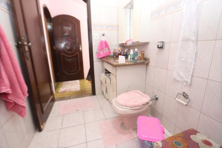 Casa à venda com 268m², 4 quartos e 2 vagasBanheiro da Suíte 3