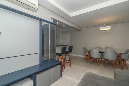 Sala de apartamento para alugar com 3 quartos, 75m² em Jardim Carvalho, Porto Alegre