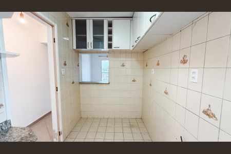 Apartamento à venda com 60m², 2 quartos e 1 vaga Apartamento à venda com 60m², 2 quartos e 1 vagaCozinha