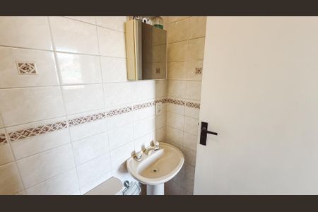 Apartamento à venda com 60m², 2 quartos e 1 vaga Apartamento à venda com 60m², 2 quartos e 1 vagaBanheiro da Suíte