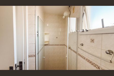 Apartamento à venda com 60m², 2 quartos e 1 vaga Apartamento à venda com 60m², 2 quartos e 1 vagaBanheiro