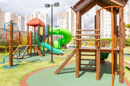 Apartamento à venda com 189m², 3 quartos e 3 vagasÁrea comum - Playground