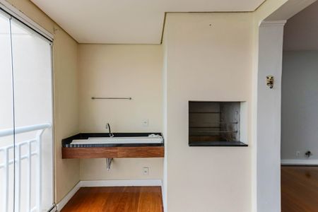 Apartamento à venda com 122m², 4 quartos e 2 vagasVaranda