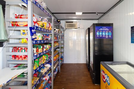 Apartamento à venda com 47m², 3 quartos e 1 vaga Apartamento à venda com 47m², 3 quartos e 1 vagaMini mercado