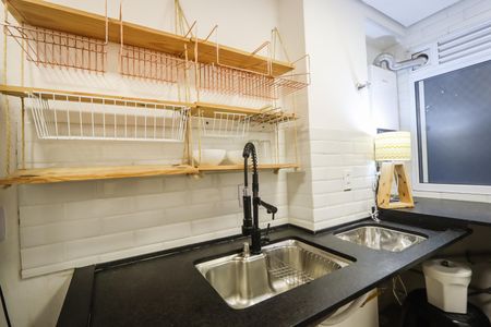 Apartamento para alugar com 45m², 2 quartos e sem vaga Apartamento para alugar com 45m², 2 quartos e sem vagaCozinha e Área de Serviço
