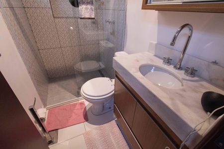 Casa à venda com 162m², 3 quartos e 1 vagaBanheiro da Suíte 1