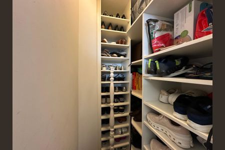 Apartamento à venda com 70m², 2 quartos e 1 vagaCloset do quarto